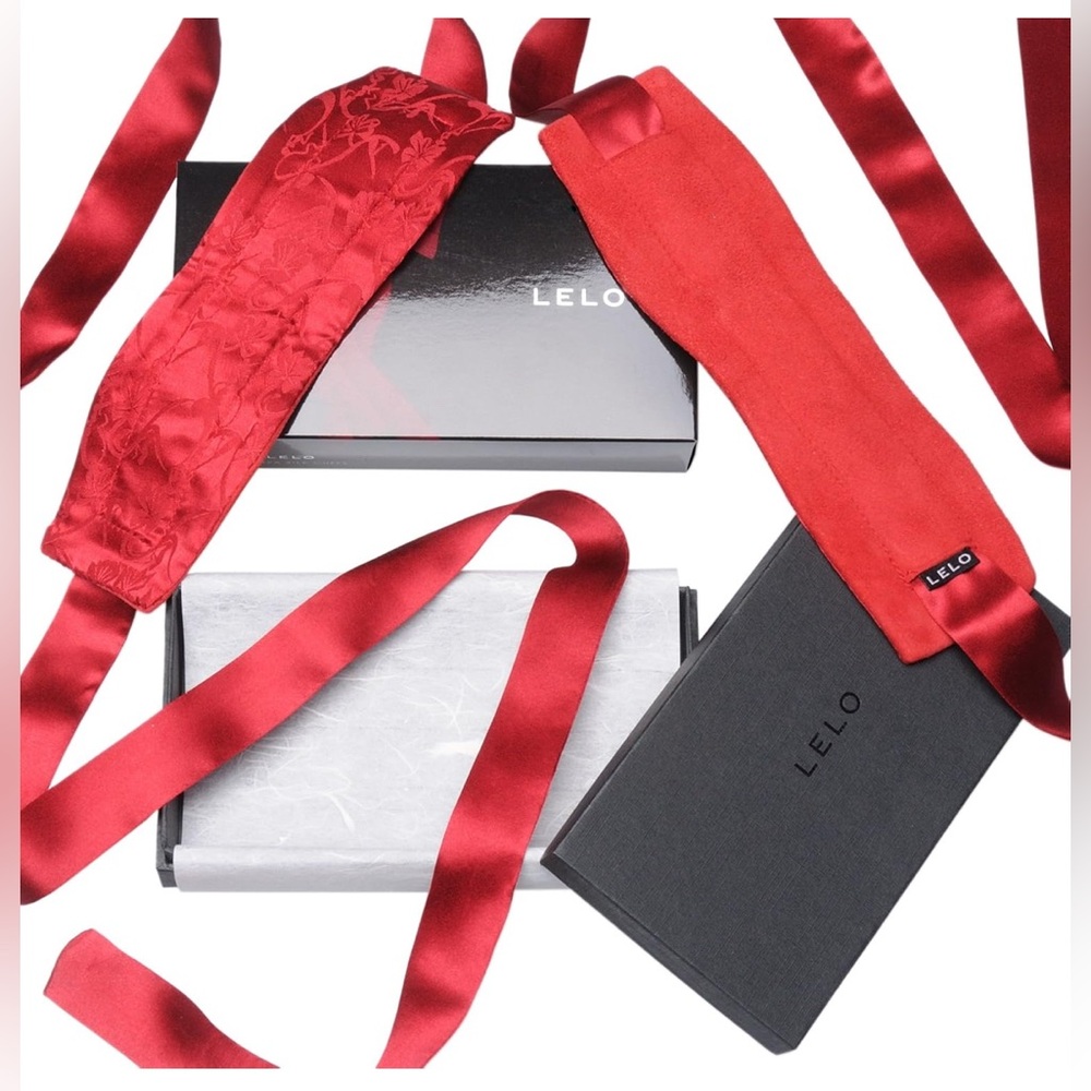 Lelo hand ties